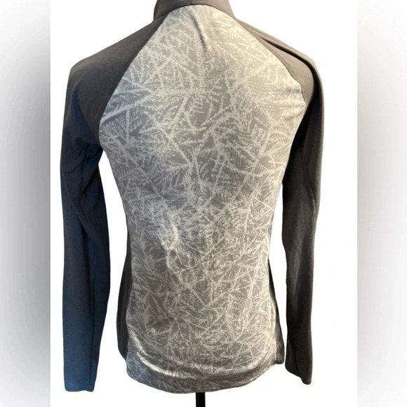 L.L. Bean pullover top - Picture 3 of 4